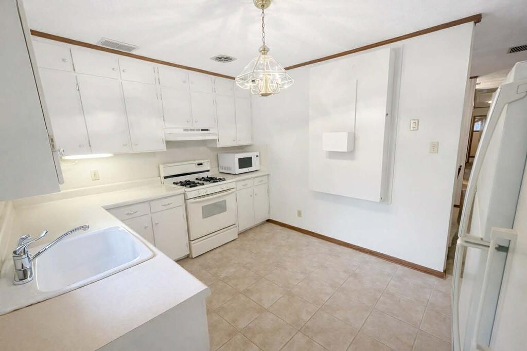 34 Briar Place