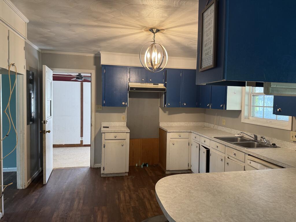 82 Reba Dr