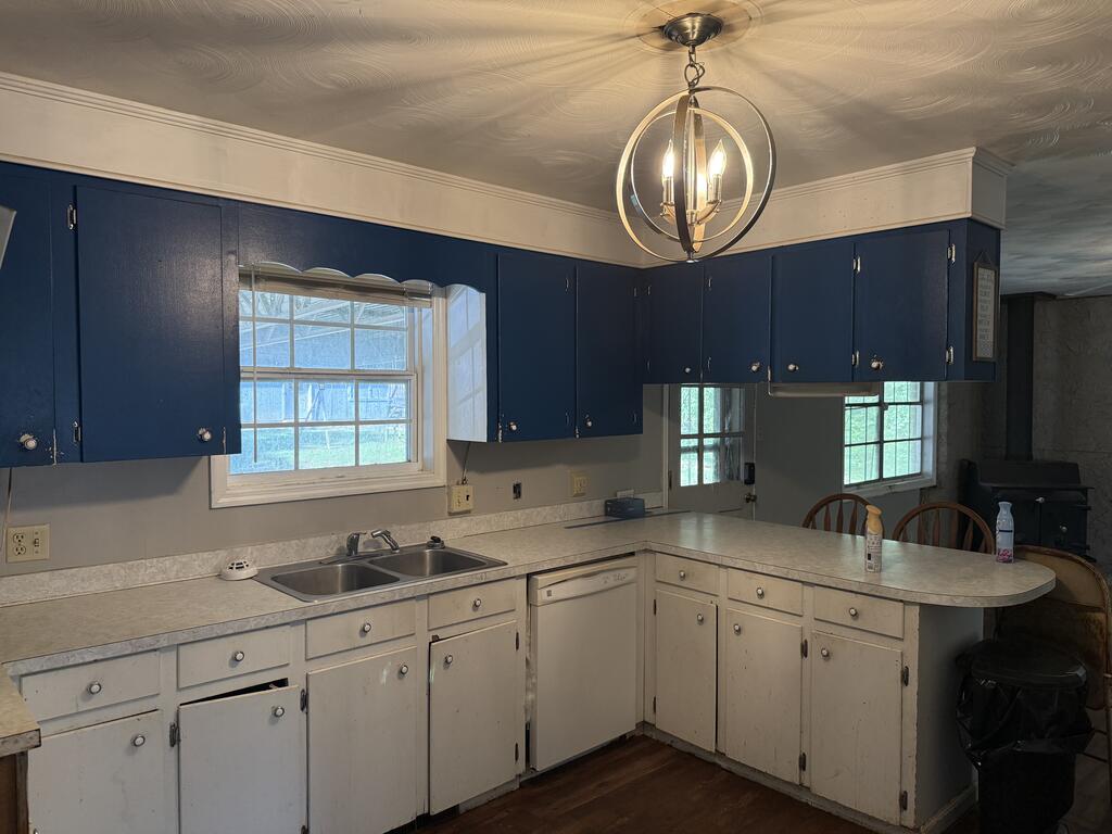 82 Reba Dr