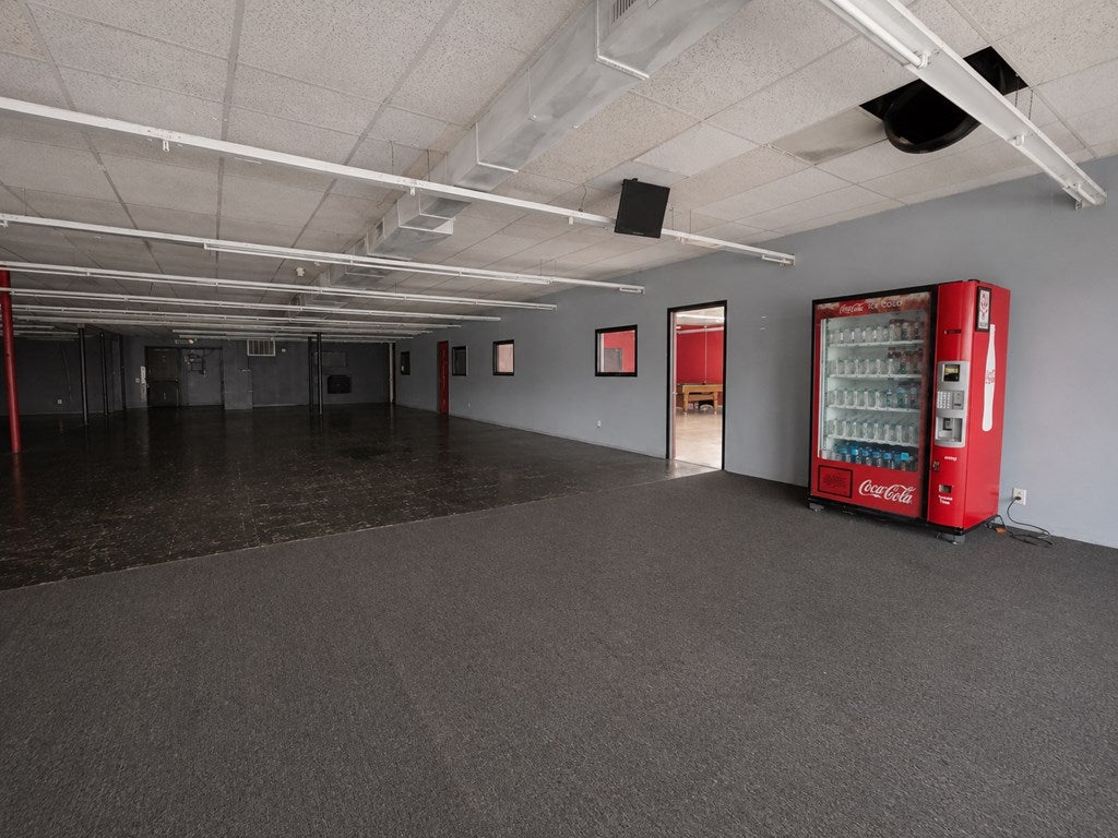 115 W Kelly Street