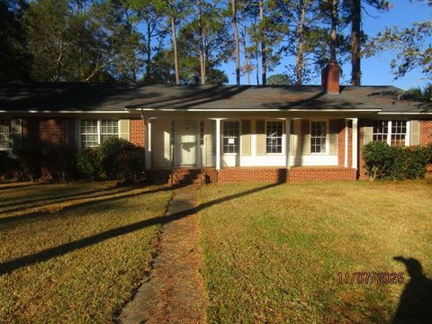 Photo of 2012 W Lakeridge Drive, Albany, GA 31707 (MLS # 167161)