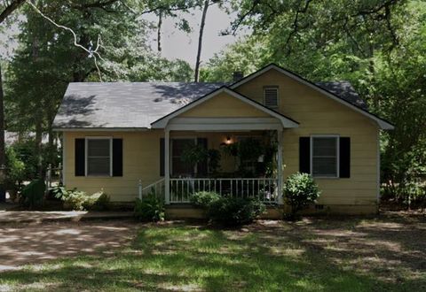 Photo of 1415 West Whitney Ave, Albany, GA 31707 (MLS # 161219)