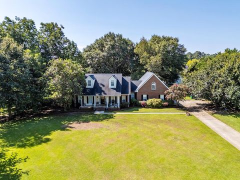 Photo of 105 Fortner Court, Leesburg, GA 31763 (MLS # 166602)