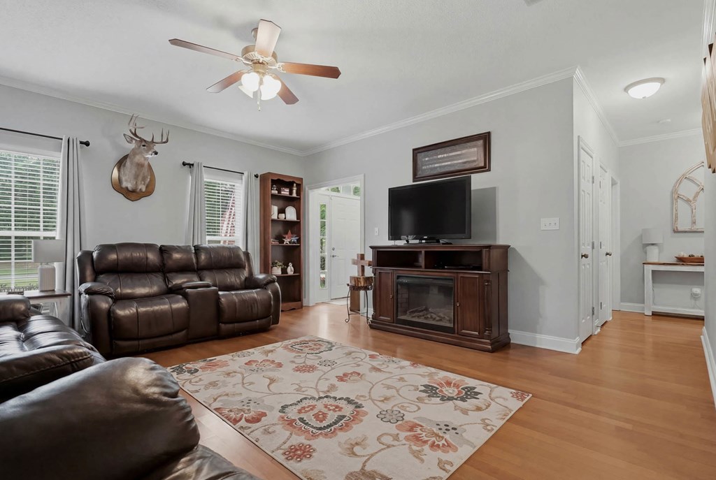 100 Northbrook Court