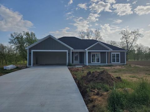 Photo of 116 Lambeth Court, Leesburg, GA 31763 (MLS # 168780)