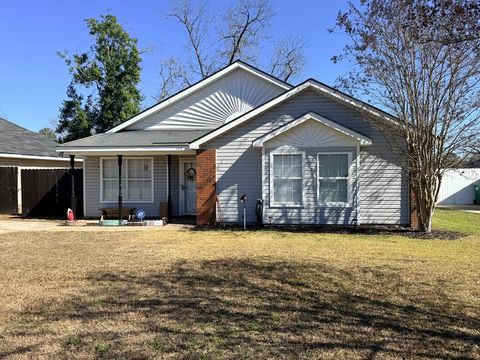 Photo of 140 Mossydale Lane, Albany, GA 31707 (MLS # 167640)