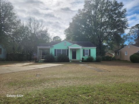 Photo of 1706 Lincoln Avenue, Albany, GA 31707 (MLS # 169031)