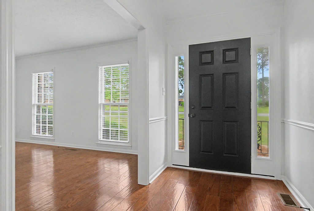 2304 Hawthorne Drive