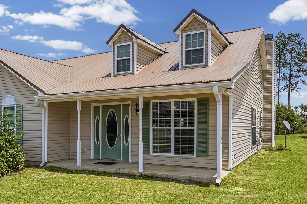 311 Sumner Road South