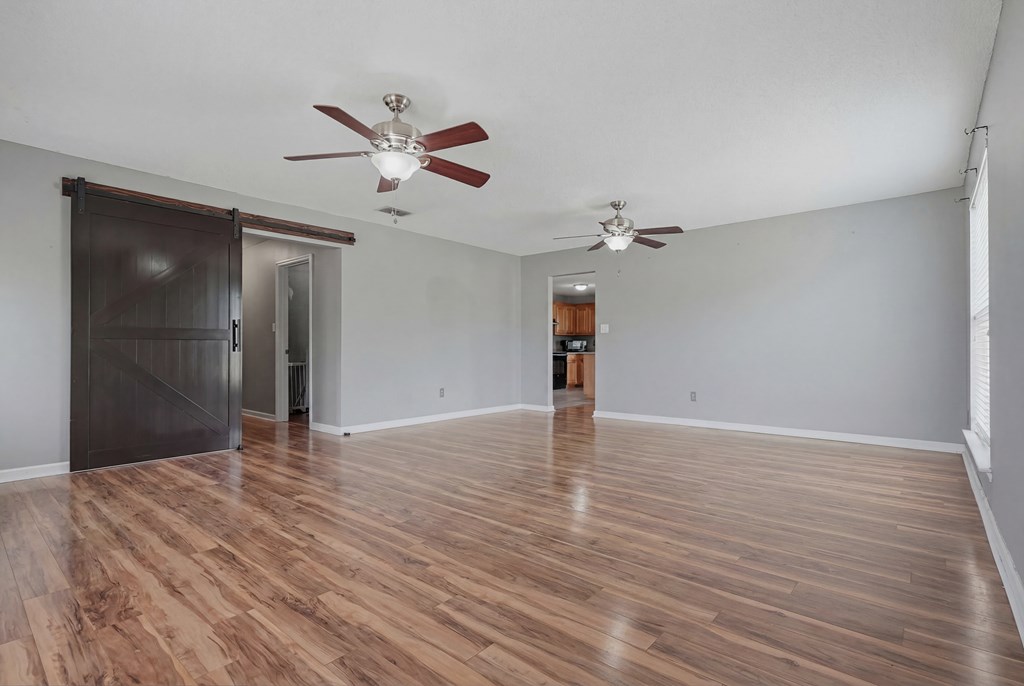 311 Sumner Road South