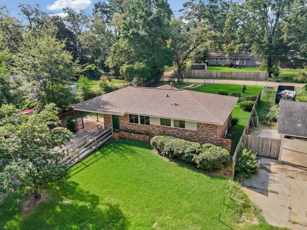 2316 Whispering Pines Rd