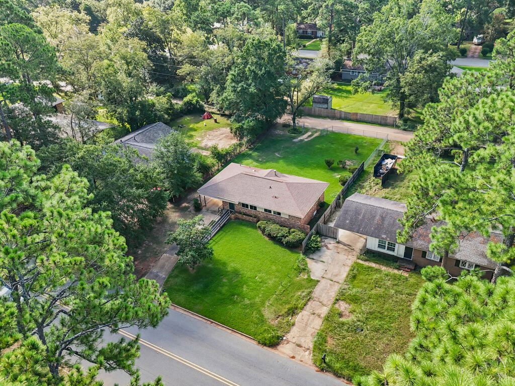 2316 Whispering Pines Rd