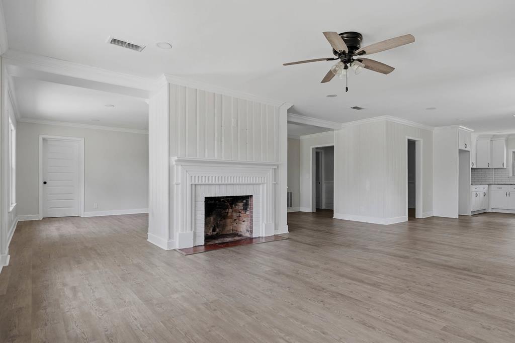 1009 Summit Drive