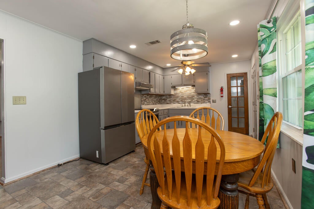 1322 McKenzie Road