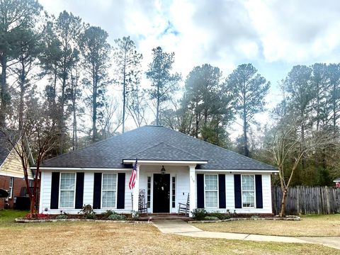 Photo of 119 Northbrook Ct, Leesburg, GA 31763 (MLS # 167174)