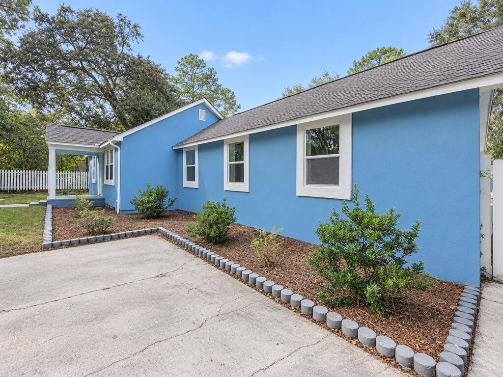 1307 Fourth Avenue