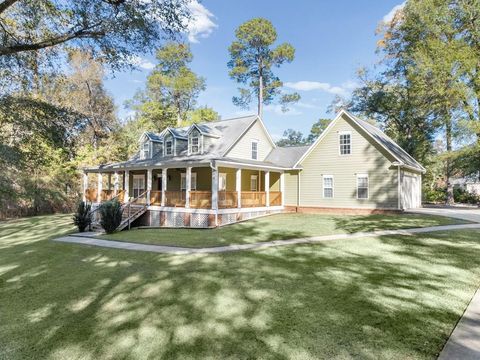 Photo of 209 Pineridge Drive, Leesburg, GA 31763 (MLS # 167261)