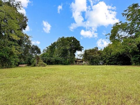 Photo of 103 N Ayers Street, Sylvester, GA 31791 (MLS # 166893)