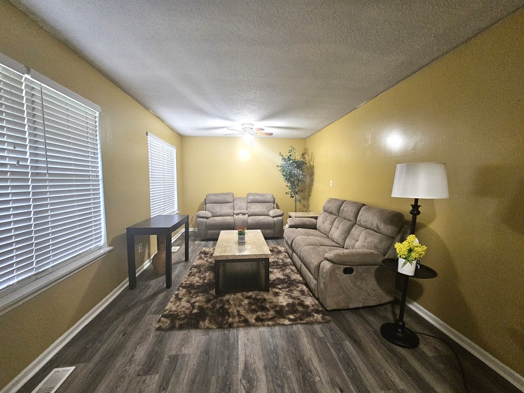 1508 Canary Lane