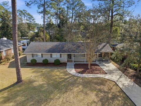 Photo of 2106 Robinhood Drive, Albany, GA 31707 (MLS # 167511)