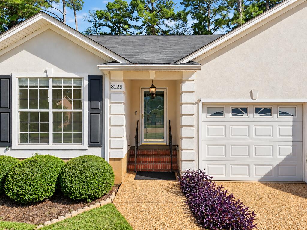 3125 Wax Myrtle Ln