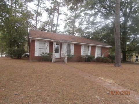 Photo of 300 Southwood Drive, Albany, GA 31707 (MLS # 167163)