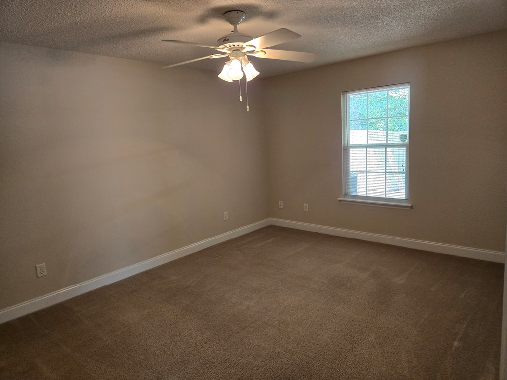 2816 McLain Lane