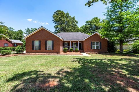 Photo of 195 Willow Lake Drive, Leesburg, GA 31763 (MLS # 164931)