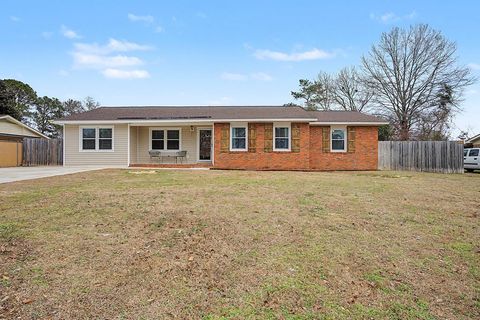 Photo of 109 Lee Dr, Leesburg, GA 31763 (MLS # 167537)