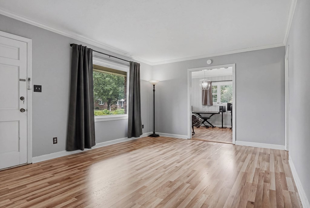 2214 Doncaster Drive