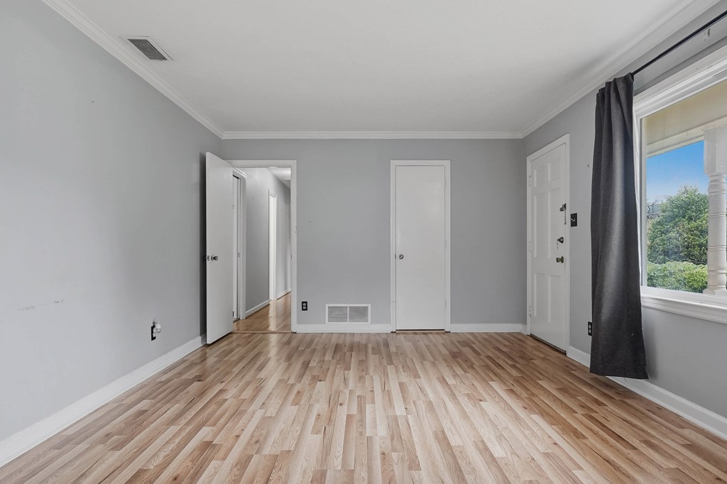 2214 Doncaster Drive