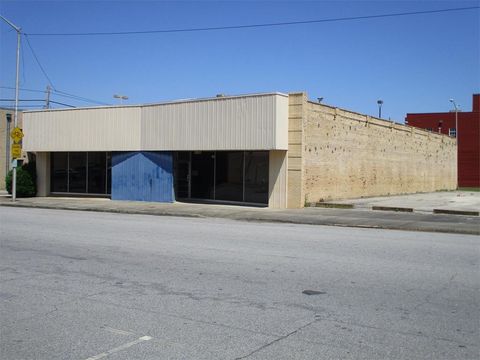 Photo of 212 N Washington Street, Albany, GA 31701 (MLS # 165352)