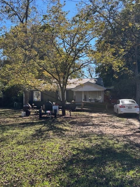 Photo of 1916 W Broad Street, Albany, GA 31701 (MLS # 166945)