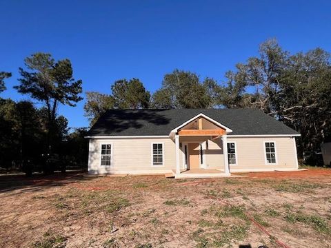 Photo of 113 Robin Court, Leesburg, GA 31763 (MLS # 167040)