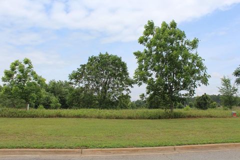 Photo of 195 Stonegate Drive, Albany, GA 31721 (MLS # 165428)