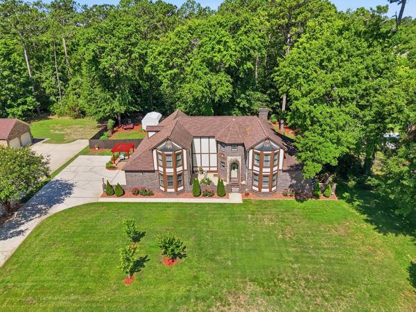 2511 Fox Ridge Dr