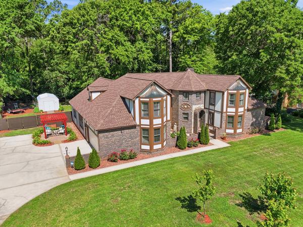 2511 Fox Ridge Dr