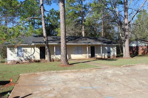 Photo of 339 Station Crossing Drive, Albany, GA 31721 (MLS # 167119)