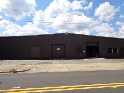 Photo of 1014 Holloway Avenue, Albany, GA 31701 (MLS # 166567)