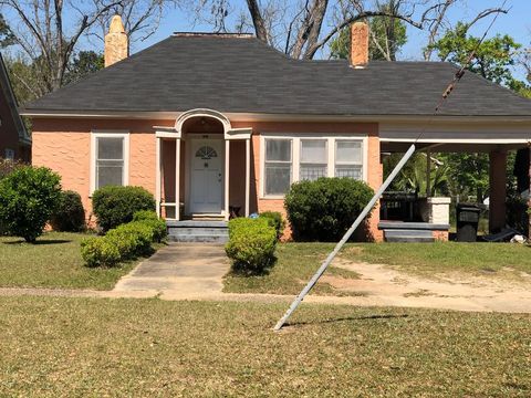 Photo of 515 W Lincoln Avenue, Albany, GA 31701 (MLS # 166538)