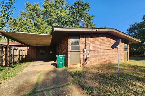 Photo of 1901 S Flintlock Dr N Dr, Albany, GA 31705 (MLS # 166762)