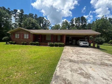 Photo of 150 Stillwell Cir, Albany, GA 31707 (MLS # 166799)