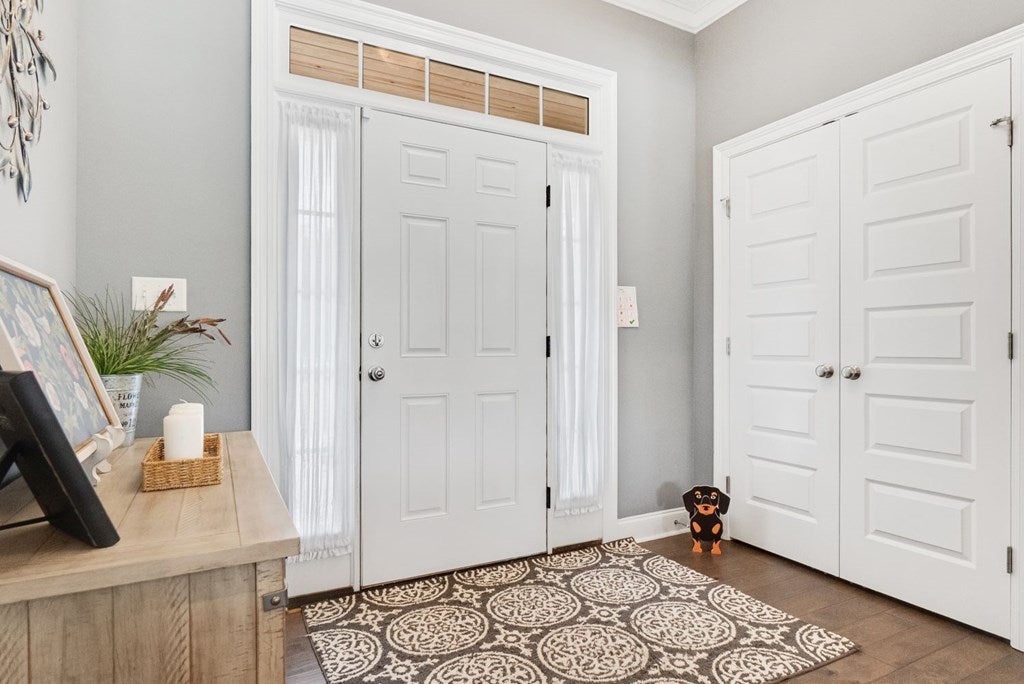 106 Creekridge Drive