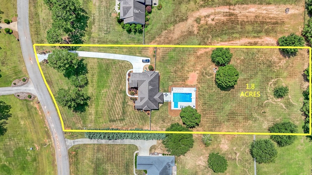106 Creekridge Drive
