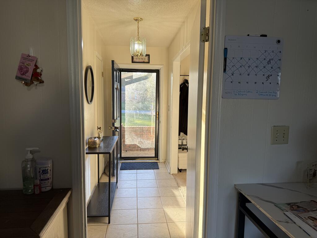 410 NW Pine Glen Dr