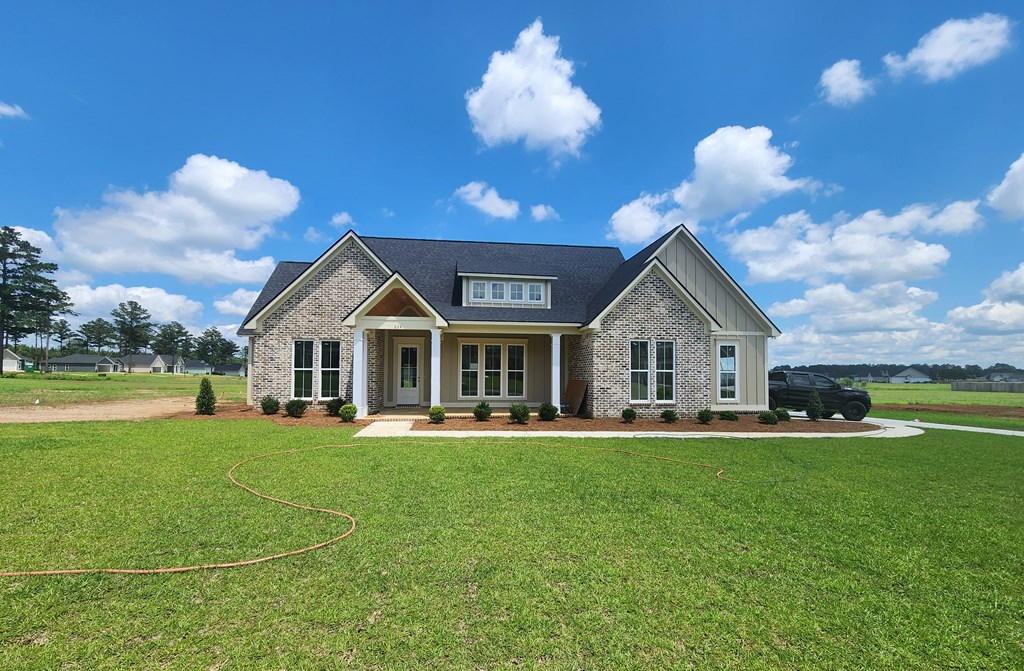 224 Willow Oak Loop