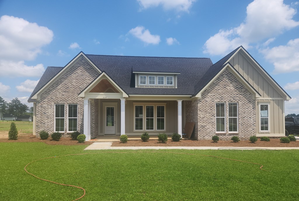 224 Willow Oak Loop