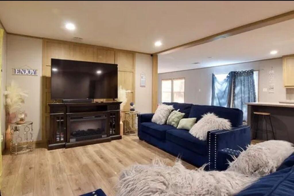 164 Livingston Road