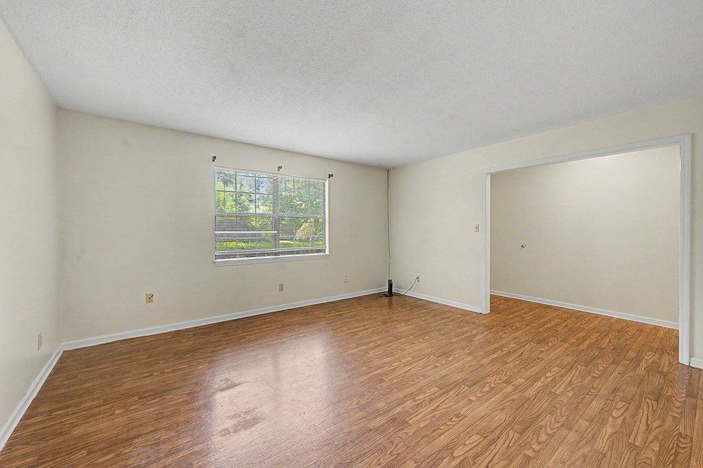 2207 Jasmine Court