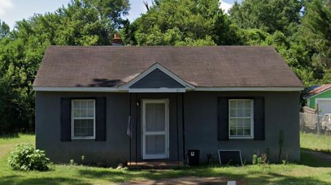 Photo of 1106 W Lincoln Ave, Albany, GA 31707 (MLS # 161178)